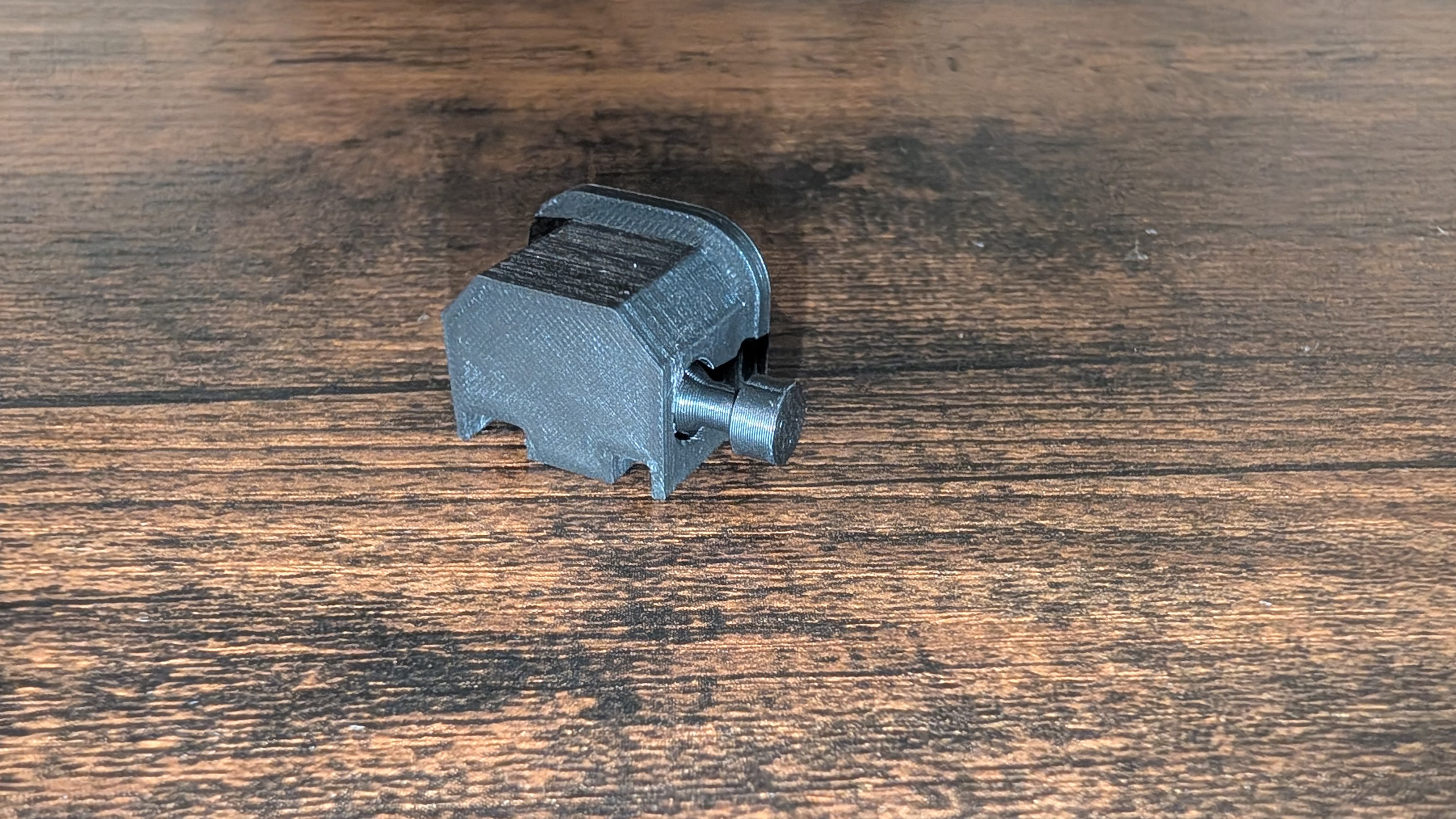 Novelty switch back plate for airsoft glocks
