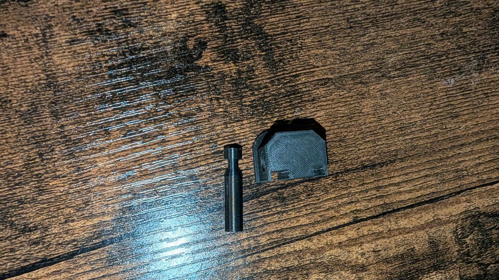 Novelty switch back plate for airsoft glocks